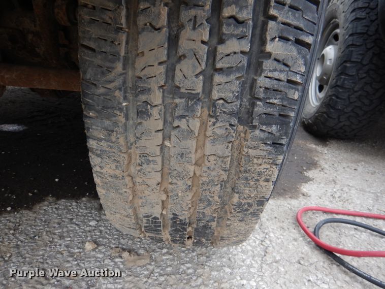 image for item DL8819 2008 Ford F350 Super Duty XL  SuperCab utility bed pickup truck