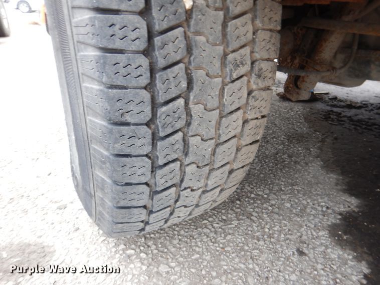 image for item DL8819 2008 Ford F350 Super Duty XL  SuperCab utility bed pickup truck