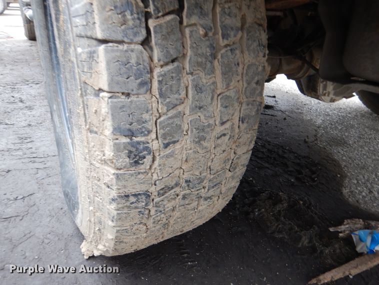 image for item DL8819 2008 Ford F350 Super Duty XL  SuperCab utility bed pickup truck