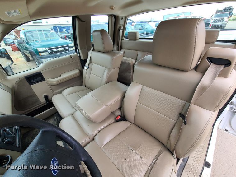 image for item DL8820 2006 Ford F150  SuperCab pickup truck