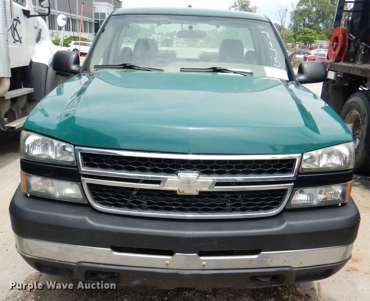 image for item DL8823 2006 Chevrolet Silverado 2500HD  pickup truck