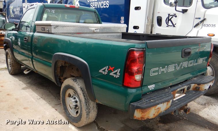 image for item DL8823 2006 Chevrolet Silverado 2500HD  pickup truck