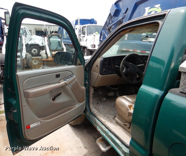 image for item DL8823 2006 Chevrolet Silverado 2500HD  pickup truck