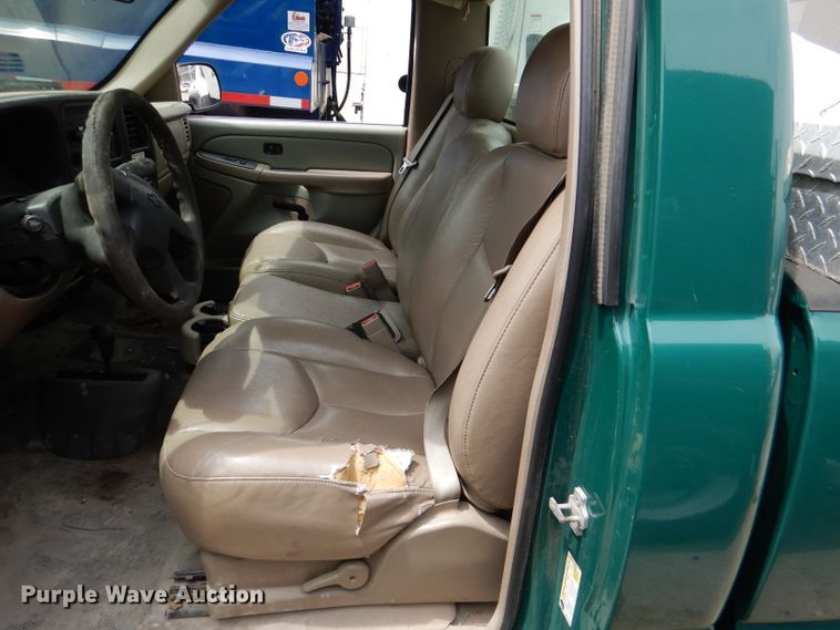 image for item DL8823 2006 Chevrolet Silverado 2500HD  pickup truck