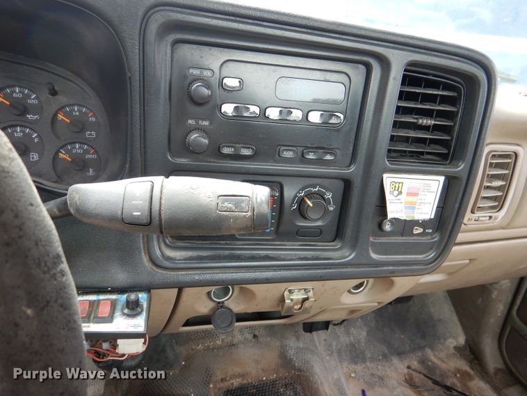 image for item DL8823 2006 Chevrolet Silverado 2500HD  pickup truck