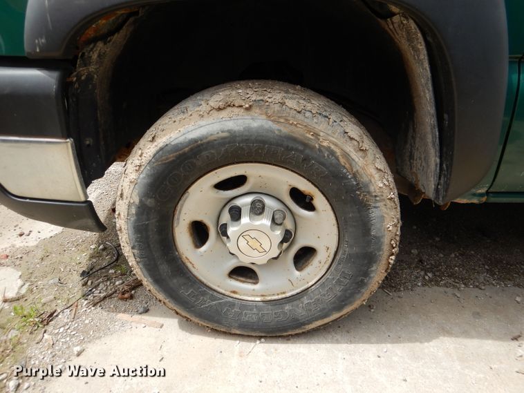 image for item DL8823 2006 Chevrolet Silverado 2500HD  pickup truck