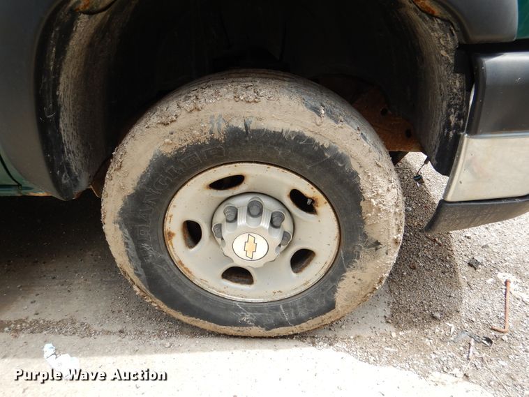 image for item DL8823 2006 Chevrolet Silverado 2500HD  pickup truck