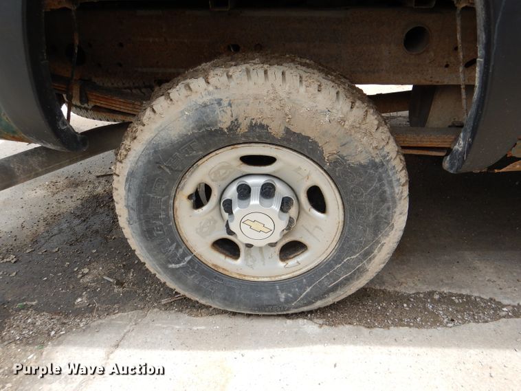 image for item DL8823 2006 Chevrolet Silverado 2500HD  pickup truck