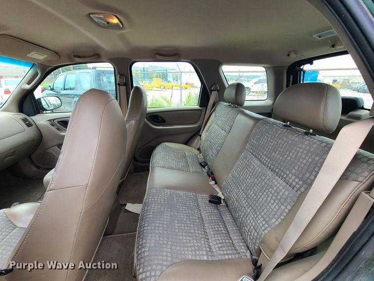 image for item DL8824 2001 Ford Escape  SUV