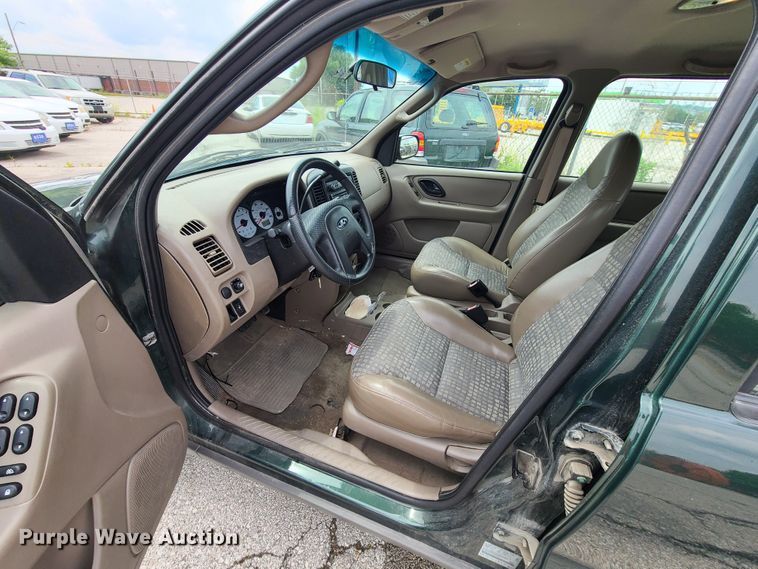 image for item DL8824 2001 Ford Escape  SUV