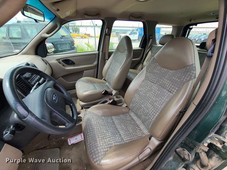 image for item DL8824 2001 Ford Escape  SUV