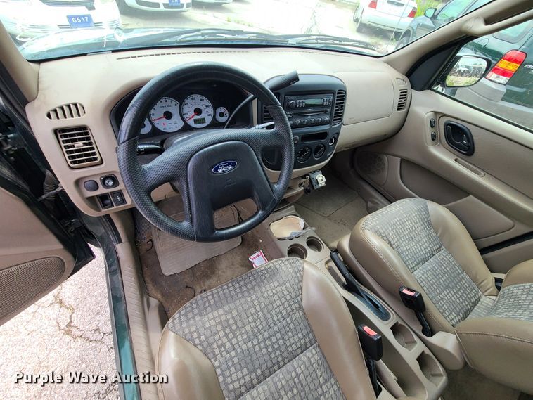 image for item DL8824 2001 Ford Escape  SUV