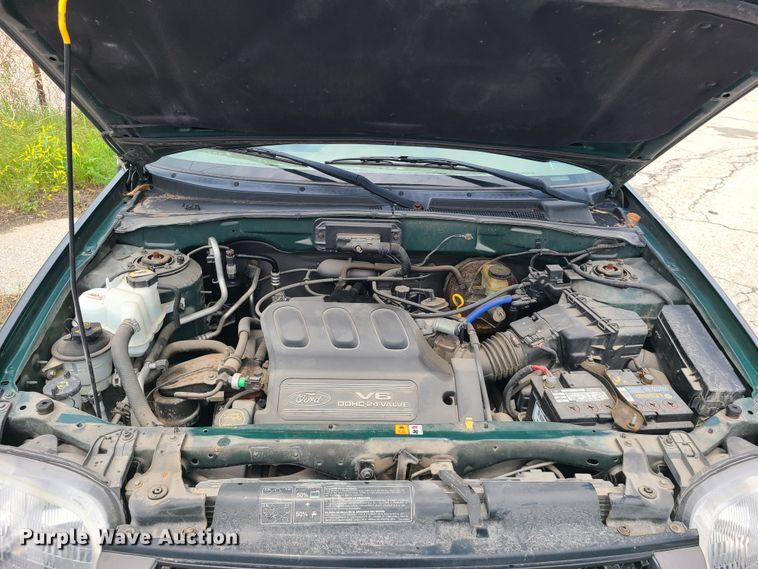 image for item DL8824 2001 Ford Escape  SUV