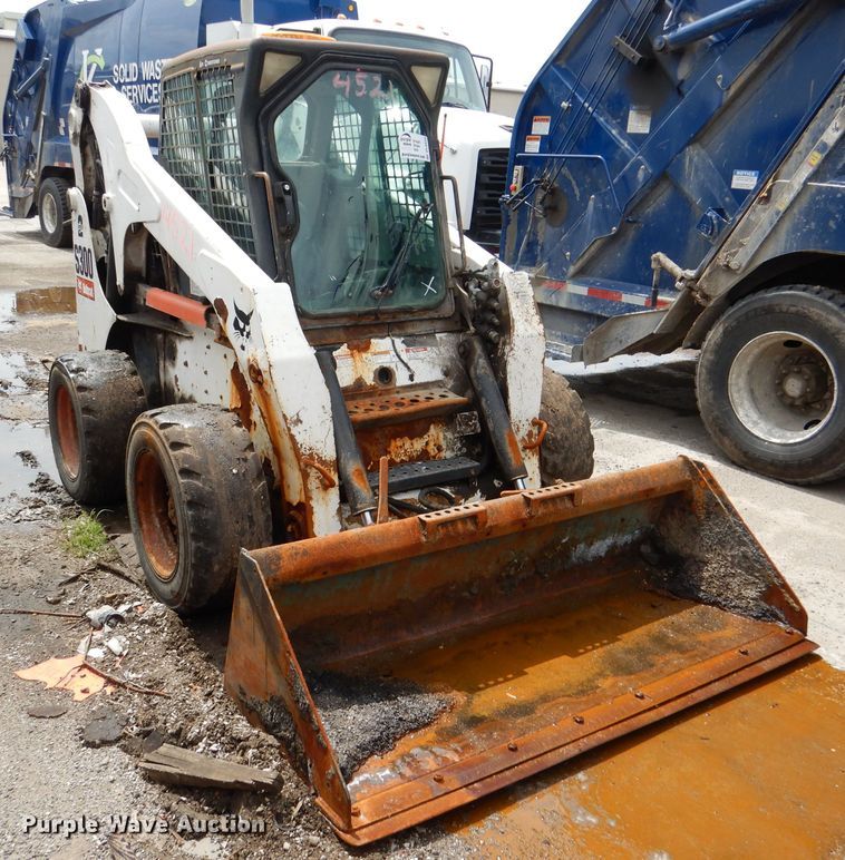 image for item DL8829 2009 Bobcat S300  skid steer loader
