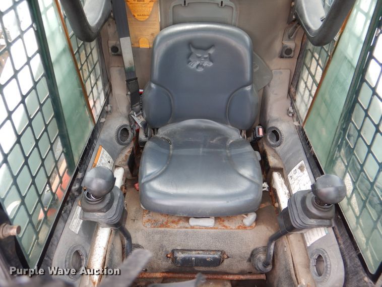 image for item DL8829 2009 Bobcat S300  skid steer loader