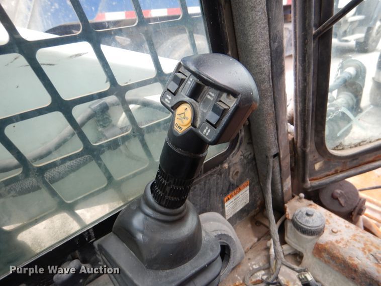 image for item DL8829 2009 Bobcat S300  skid steer loader