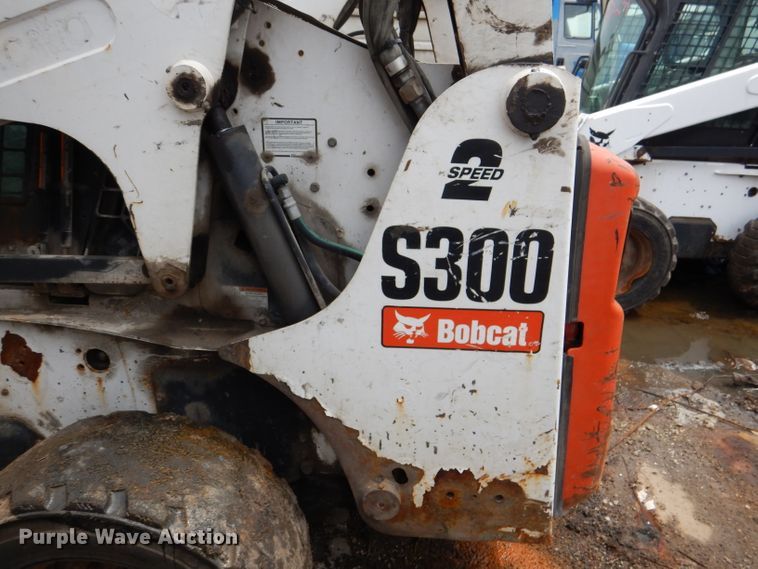 image for item DL8829 2009 Bobcat S300  skid steer loader