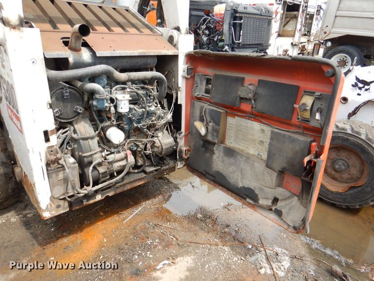image for item DL8829 2009 Bobcat S300  skid steer loader
