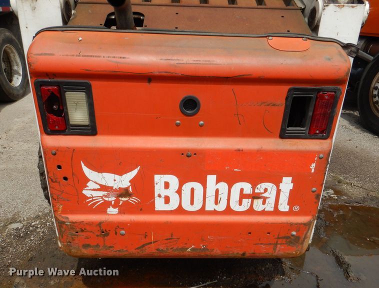image for item DL8829 2009 Bobcat S300  skid steer loader
