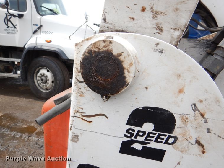 image for item DL8829 2009 Bobcat S300  skid steer loader