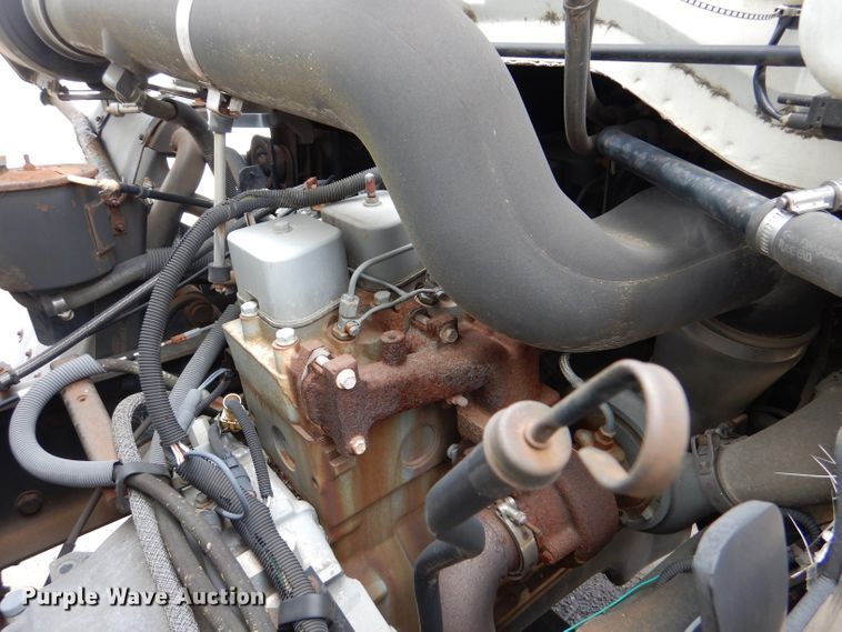 image for item DL8830 1997 Ford 8000  box truck