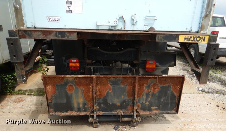 image for item DL8830 1997 Ford 8000  box truck