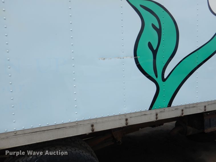 image for item DL8830 1997 Ford 8000  box truck