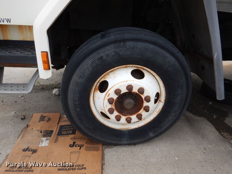 image for item DL8830 1997 Ford 8000  box truck