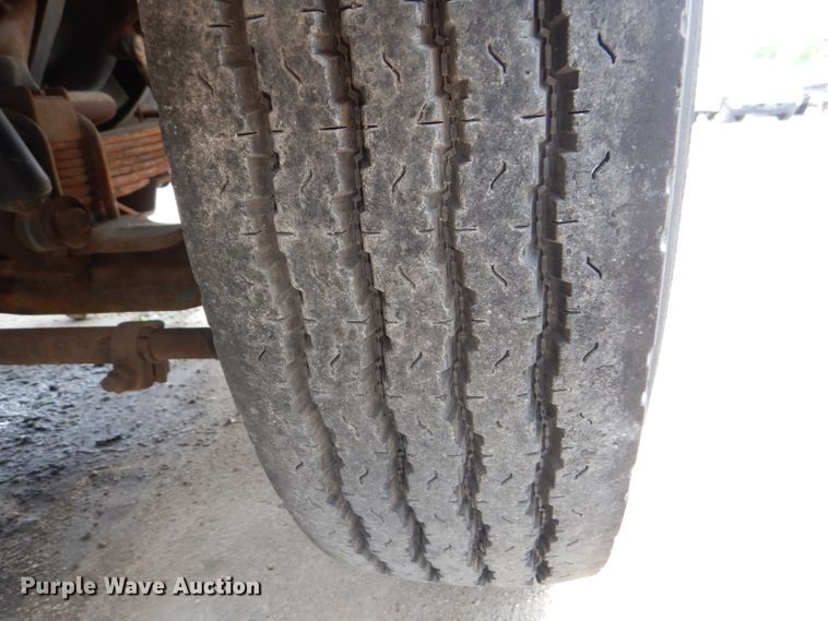 image for item DL8830 1997 Ford 8000  box truck