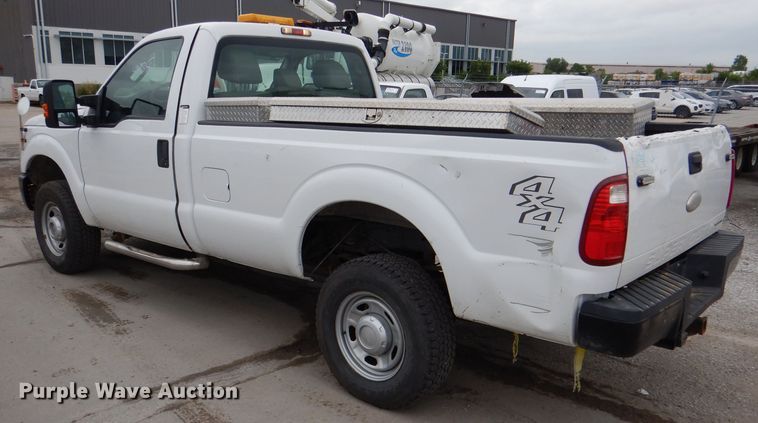 image for item DL8833 2012 Ford F350 Super Duty XL  pickup truck