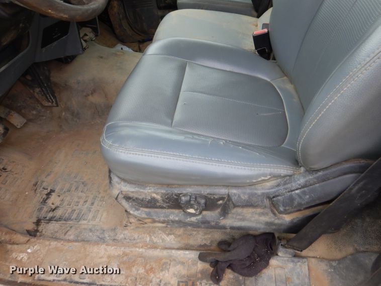 image for item DL8833 2012 Ford F350 Super Duty XL  pickup truck