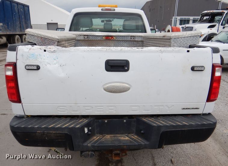 image for item DL8833 2012 Ford F350 Super Duty XL  pickup truck