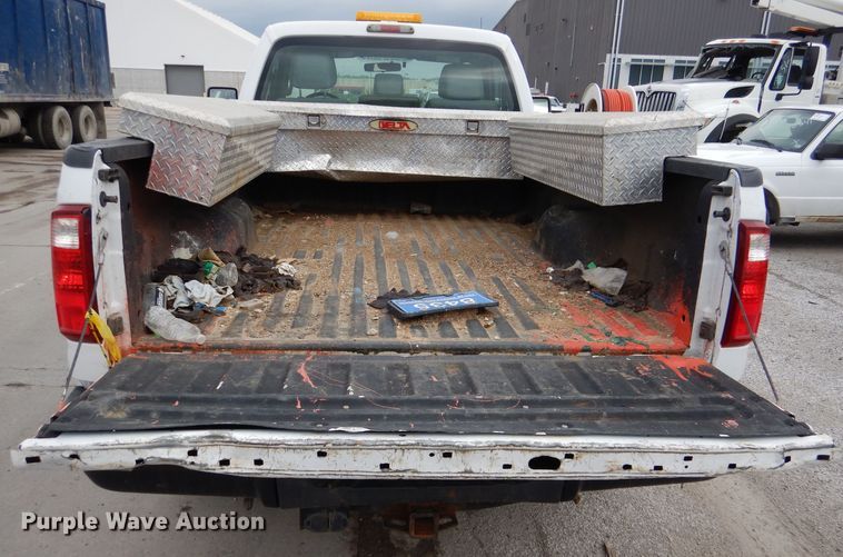 image for item DL8833 2012 Ford F350 Super Duty XL  pickup truck