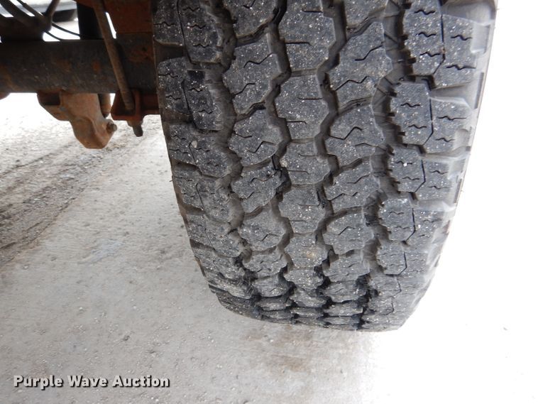 image for item DL8833 2012 Ford F350 Super Duty XL  pickup truck