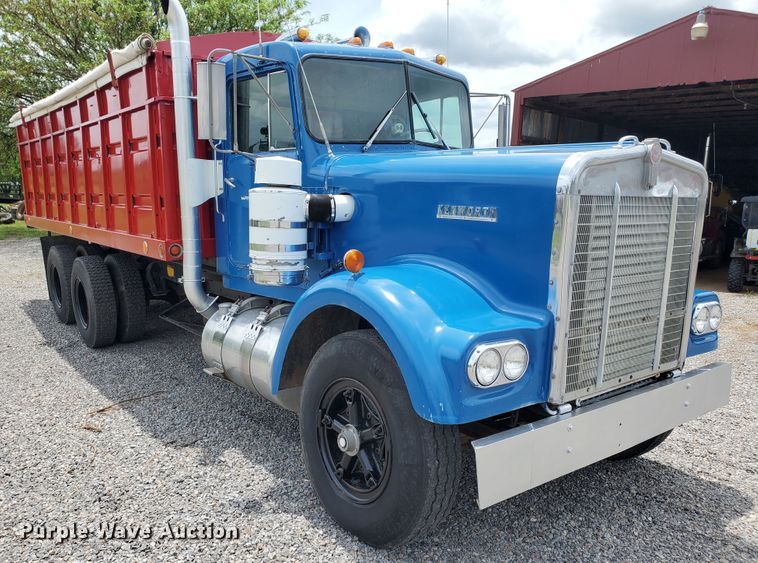 image for item DI5135 1966 Kenworth W900  grain truck