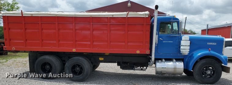 image for item DI5135 1966 Kenworth W900  grain truck