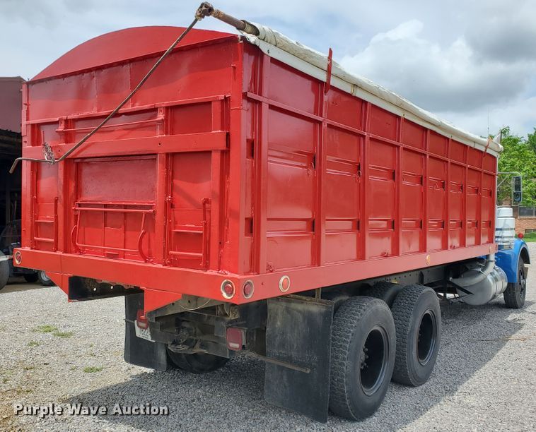 image for item DI5135 1966 Kenworth W900  grain truck