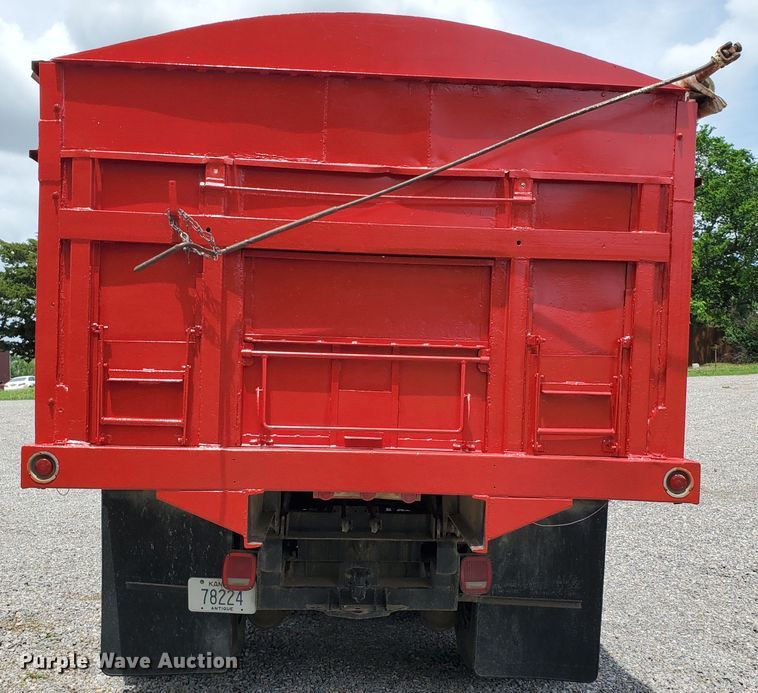 image for item DI5135 1966 Kenworth W900  grain truck