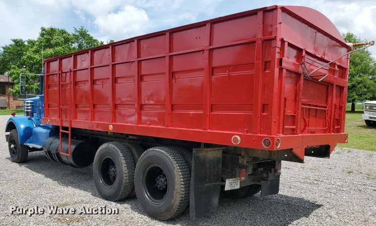 image for item DI5135 1966 Kenworth W900  grain truck