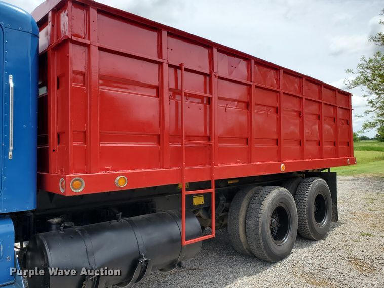 image for item DI5135 1966 Kenworth W900  grain truck