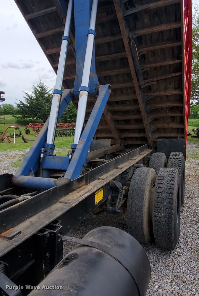 image for item DI5135 1966 Kenworth W900  grain truck