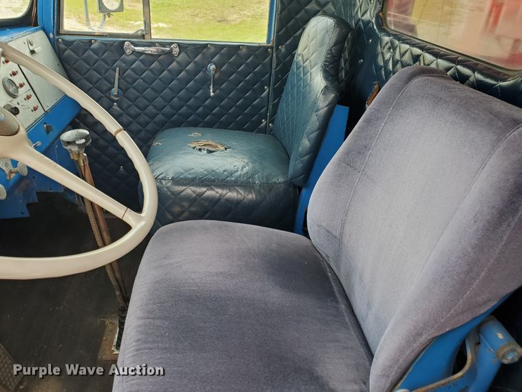 image for item DI5135 1966 Kenworth W900  grain truck