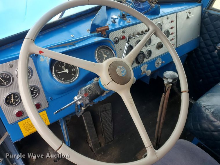 image for item DI5135 1966 Kenworth W900  grain truck