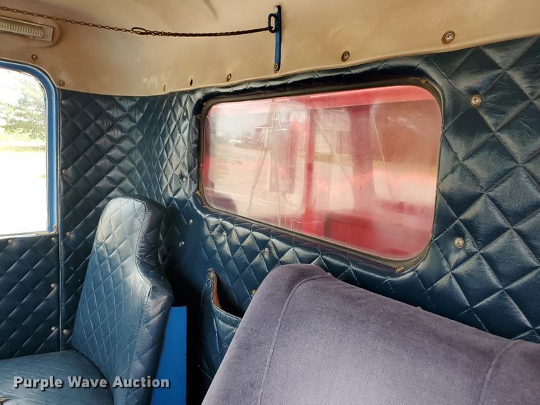 image for item DI5135 1966 Kenworth W900  grain truck