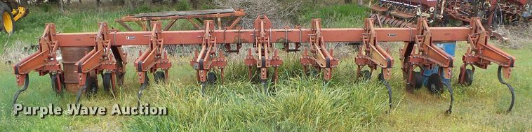 image for item DI5600 Krause 4608R3  row crop cultivator