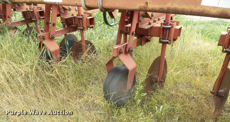 image for item DI5600 Krause 4608R3  row crop cultivator