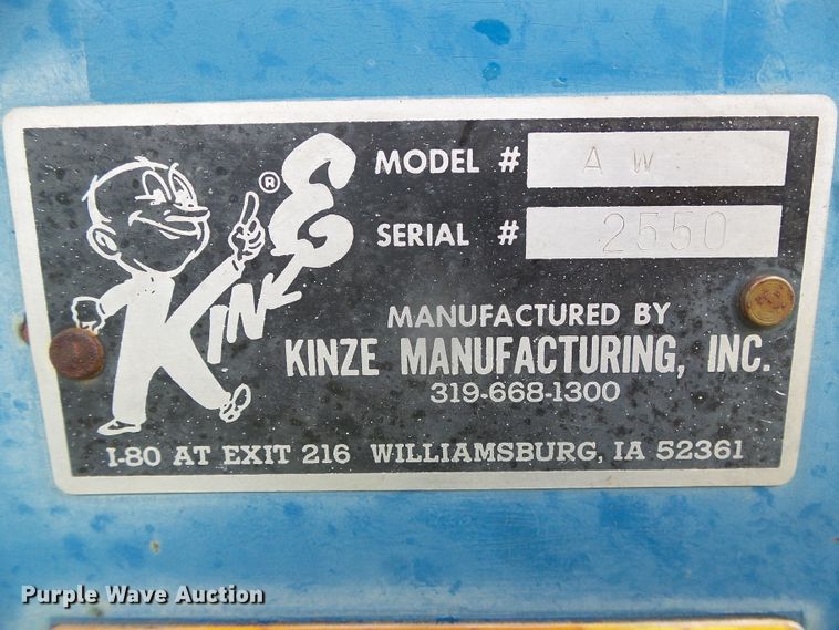 image for item DI5614 Kinze 840  grain cart