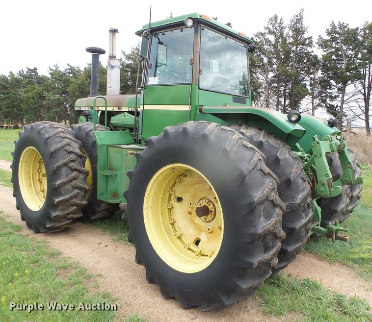 image for item DI5615 1981 John Deere 8640  4WD tractor