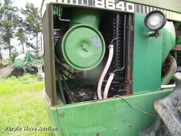 image for item DI5615 1981 John Deere 8640  4WD tractor