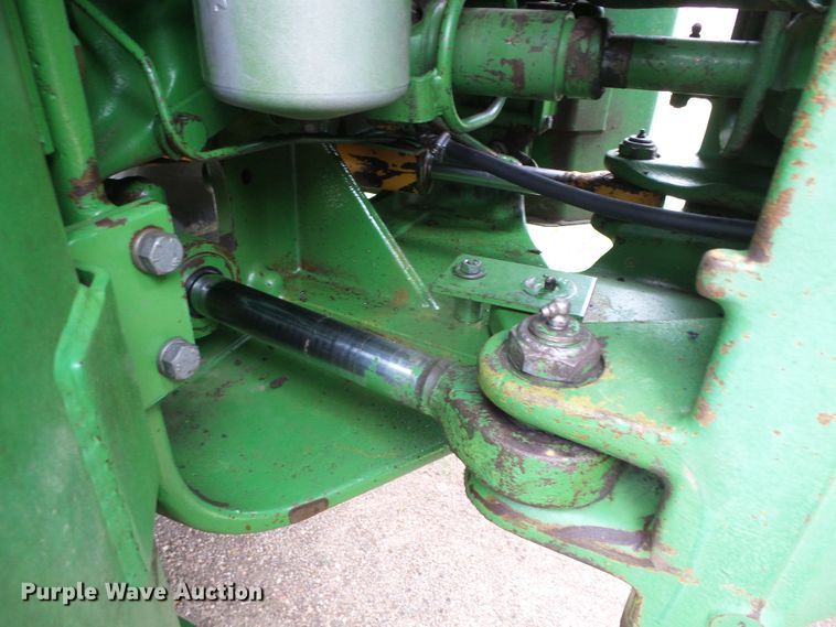 image for item DI5615 1981 John Deere 8640  4WD tractor